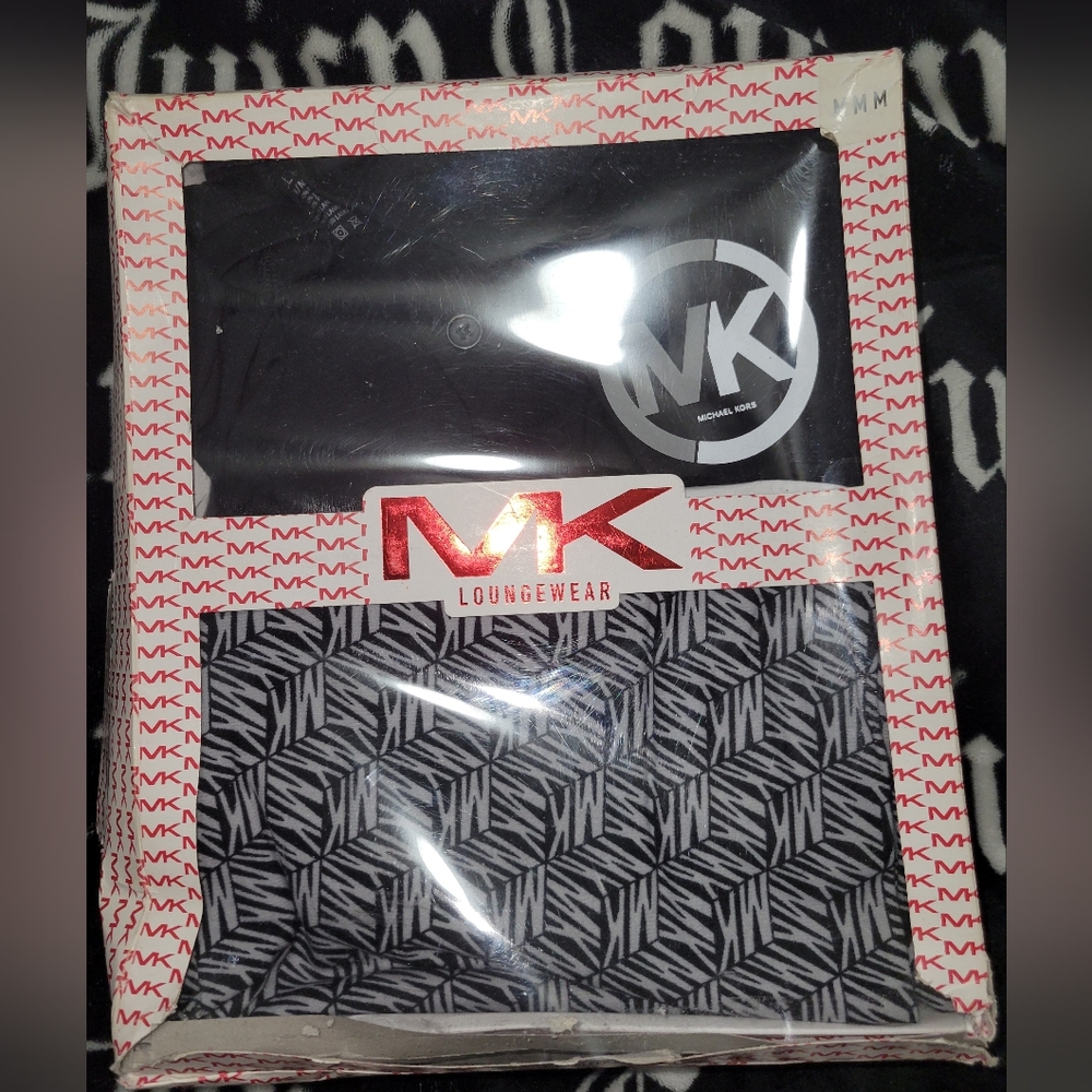 Mens Michael Kors Pajama Set. Read Description Size M